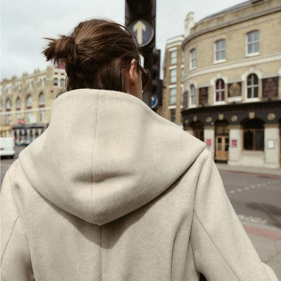 Zara - Women's Hooded Beige Coat - Picture 3 of 6